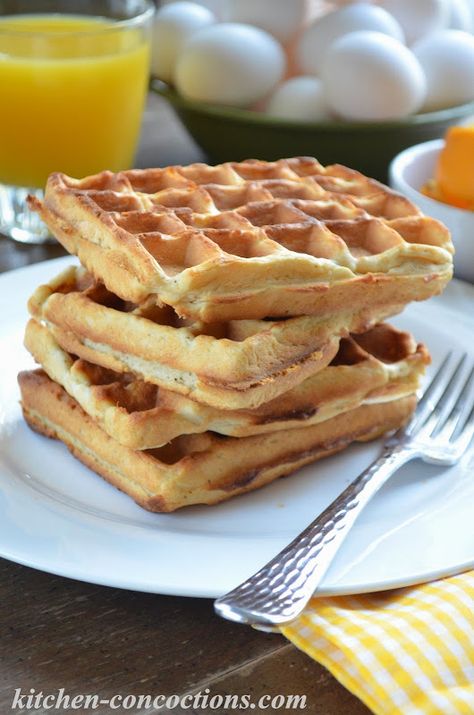 Buttermilk Biscuit Waffles with Creamy Sausage Gravy Waffles And Sausage, Buttermilk Gravy Recipe, Buttermilk Gravy, Biscuit Waffles, Recipe For Buttermilk, Buttermilk Biscuit, Southern Comfort Food, Buttermilk Biscuits Recipe, Buttermilk Recipes