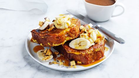 https://www.coles.com.au/inspire-and-create/recipes-tips-ideas/recipes/banoffee-french-toast Crunchie Chocolate, Banana Crumble, Toast Toppings, Caramel Topping, Slices Recipes, Baked Sweet Potato, French Toast Recipe, Toast Recipes, Breakfast Dishes