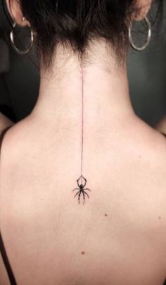 Spider Spine Tattoos For Women, Tattoos Going Down The Spine, Spider Underboob Tattoo, Tattoo Spider, Tattoos Female, Aesthetic Tattoos, Underboob Tattoo, Spider Tattoo, Spine Tattoos For Women