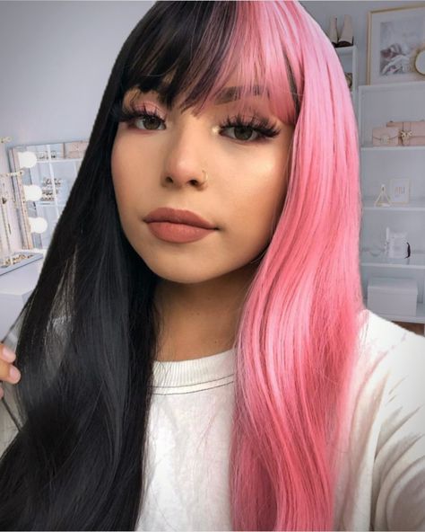 Split Dye Hair Pink And Black, Black Pink Split Dye, Split Dye Black And Pink, Black And Pink Split Dye, Pink Split Dyed Hair, Half Black Half Pink Hair, Black And Light Pink Hair, Pink And Black Hair Ideas, Pink And Black Split Dye