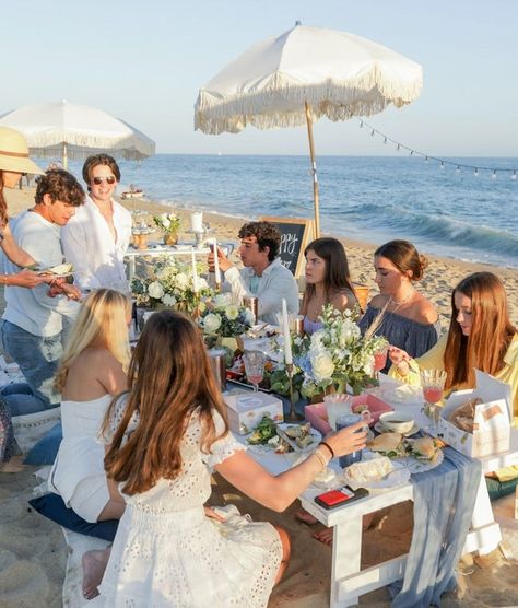 Signature Services — the picnic collective Party Activities Kids, Planner Brands, Outdoor Cinema, Party Activities, Corporate Gifts, Beach Day, Kids Party