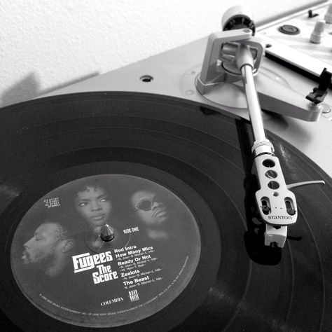 Fugees The Score, Music Room Aesthetic, Hip Hop Vinyl, The Fugees, Life In Nature, Dead Quote, Vinyl Turntable, Classic Hip Hop, Free Verse