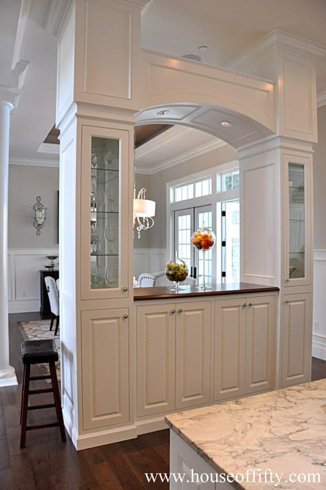 1300 Perhaps? Hallway Paneling, Kitchen Columns, Portland Style, Pole House, Kitchens Design, Chabby Chic, Butlers Pantry, Kitchen Remodel Design, Kitchen Design Plans