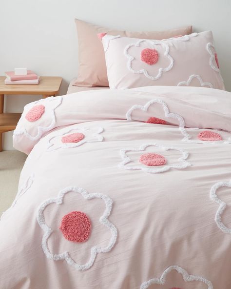 Indi Floral Tufted Quilt Cover Set | Target Australia Tufted Quilt, Girl Comforters, Flower Duvet Cover, Pink Duvet, Kids Bedtime, Floral Bedding, Pink Pillows, Girl Beds, Pink Bedding