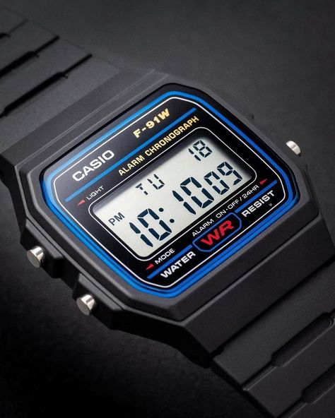 Casio F-91W Black Casio Watch, Cap Men Fashion, Casio Vintage Watch, Classic Phones, Casio Digital, Casio Classic, Cheap Watches, Affordable Watches, Retro Watches