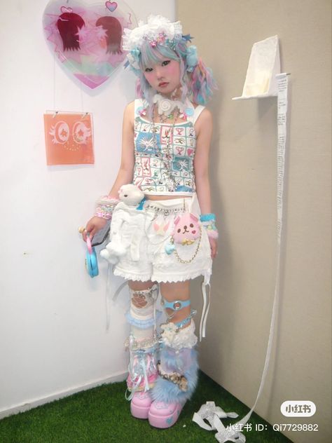 ⋆ D：Qi7729882 Yabi Style, Yabi Fashion, Harajuku Decora Kei, Decora Outfits, Harajuku Decora, Pop Punk Fashion, Harajuku Outfits, Gyaru Fashion, Funky Outfits