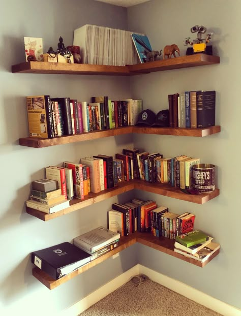 Rustic Wall Shelves Living Room, Reading Corner Bookshelves, Diy Bookshelf Corner Wall, Book Shelves Corner, Corner Floating Bookshelves, Corner Wall Bookshelves, Bookshelves On Wall, Corner Shelf Organization, Corner Bookshelves Bedroom