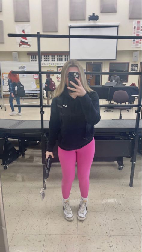 Colorful Leggings Outfit Winter, Pink Lulu Leggings Outfit, Pink Nike Blazers Outfit, Pink Legging Outfits, What To Wear With Pink Leggings, Colored Legging Outfits, Sonic Pink Leggings Outfit, Pink Nike Blazer Outfit, Hot Pink Leggings Outfit