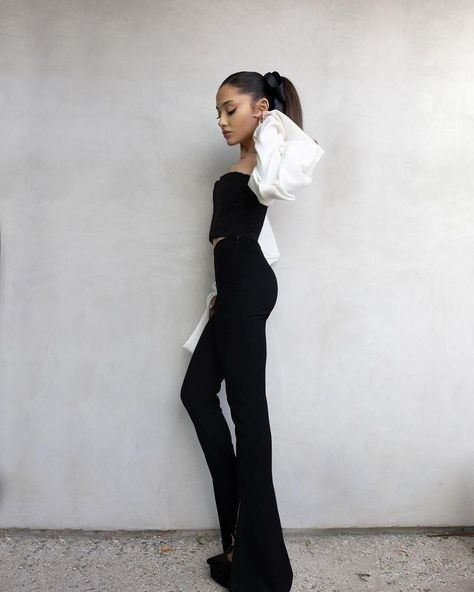 Ariana Instagram, Ariana Grande Outfits, Ariana Grande Cute, Ariana Grande Style, Ariana Grande Photos, Ariana Grande Pictures, Ariana G, Agra, New Outfits