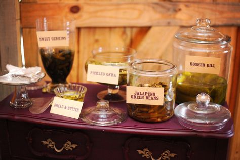 PICKLE BAR! Pickle Bar Graduation, Pickle Bar Ideas, Pickle Bar Wedding, Pickle Bar, Fall Reception, Heather Wedding, Autumn Reception, Bridal Things, Drink Display