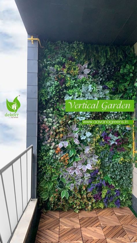 Bringing nature to your space is proven to inspire you , boost productivity and even contribute to a stronger sense of well-being🌿 Your garden doesn't have room to expand? Look up! 👆 Even if your yard has limited space — or no yard at all — you can still enjoy watching lovely plants and flowers grow in your artificial vertical garden.It’s a shame to have bare walls realizing that you can cover them in something enticing. Vertical Garden Wall Artificial, Outdoor Tv Screen, Outdoor Tv Setup, Flower Garden Aesthetic, Porch Tv, Vertical Garden Pots, Outdoor Tv Mount, Patio Tv, Tv Corner