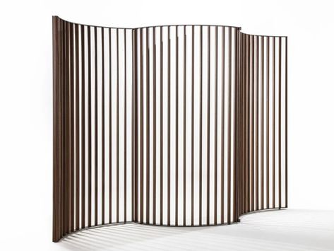 Wooden Screen GAMEN by Porada Modern Floor Mirrors, Bibliotheque Design, Mid Century Mirror, Moorish Design, Modern Screens, Antique Windows, Wooden Screen, Cube Design, Folding Screen