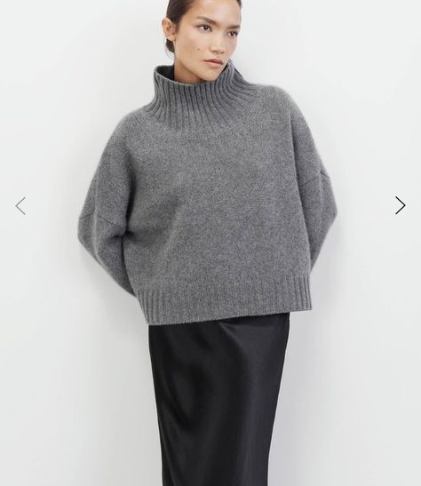 Chunky Turtleneck, Winter 23, Short Women Fashion, Grey Turtleneck, Cashmere Turtleneck, Cashmere Sweater, Pajamas Women, Manolo Blahnik, Slow Fashion