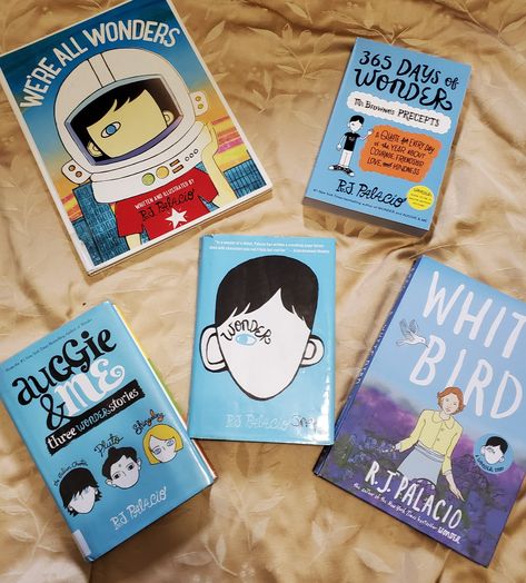 A review of Wonder by RJ Palacio and all the books that go with it. Wonder The Book, Wonder Rj Palacio, Reading Review, Alice Book, Wonder Book, Being Kind, White Bird, Reading Books, 2024 Vision