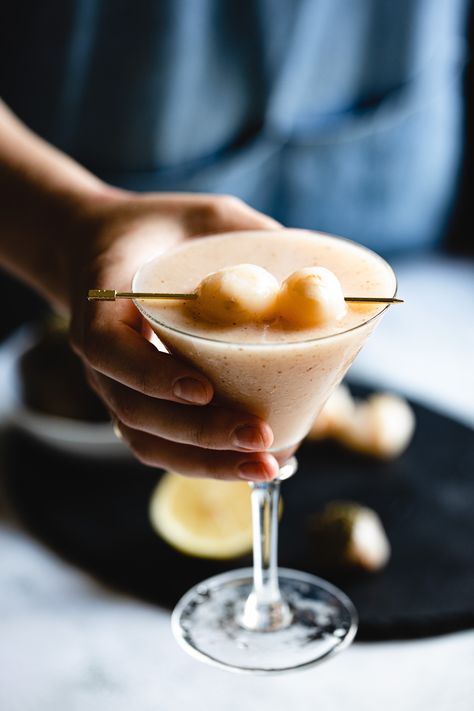 Exotic and Easy Lychee Mocktail Recipe : The Spirited Sip Lychee Mocktail, Lychee Recipes, Lychee Mojito, Pina Colada Mocktail, Lychee Juice, Lychee Martini, Kid Friendly Drinks, Mojito Mocktail, Lychee Fruit