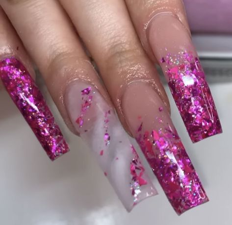 Fushia Acrylic Nails Designs, Magenta Acrylic Nails Designs, Prom Nails For Magenta Dress, Acrylic Nails Magenta, Fuchsia Acrylic Nails, Fuschia Nails Acrylic, Prom Nails Magenta, Magenta Nails Acrylic, Magenta Acrylic Nails