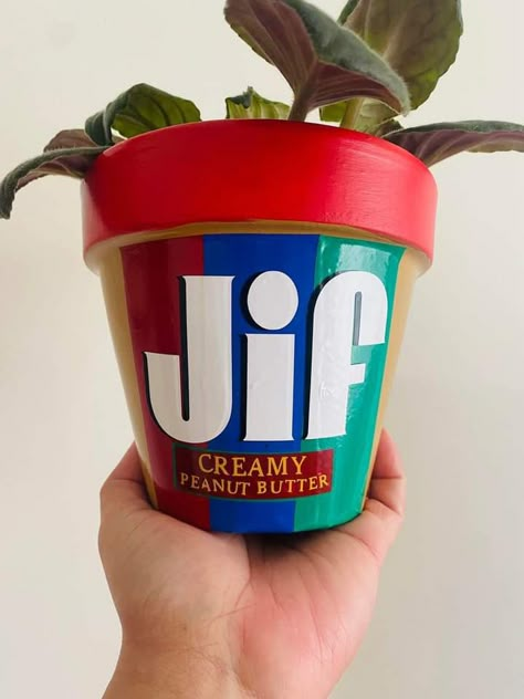 Jif Creamy Peanut Butter, Diy Pottery Painting, Flower Pot Art, Pot Painting, Painted Pots Diy, Painted Plant Pots, Flower Pot Crafts, Painted Flower Pots, Peanut Butter Lovers