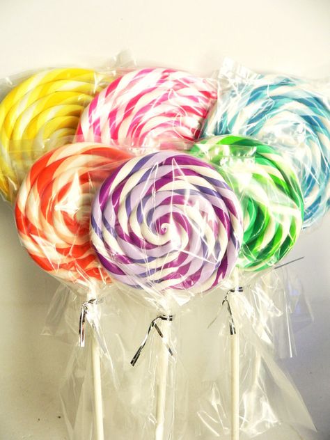 Fake Lollipop, Carnival Candy, Big Lollipops, Lollipop Decorations, Swirl Lollipop, Apple Pop, Candy Quotes, Swirl Lollipops, Kids Winter Fashion