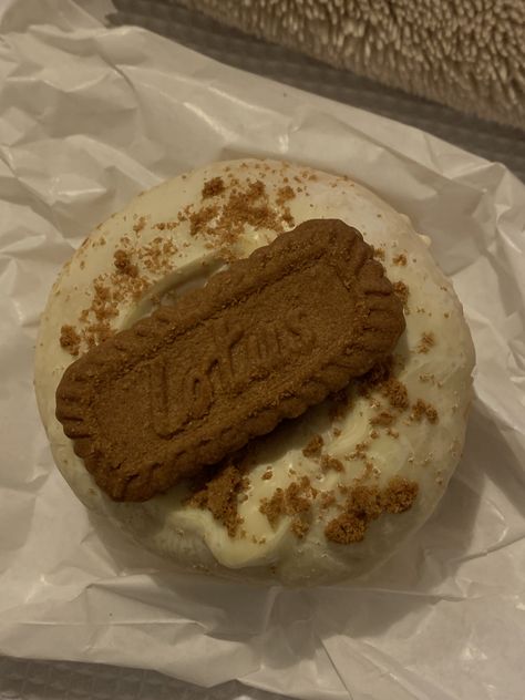 Lotus Biscoff Donut, Biscoff Donut, Food Van, Lotus Biscoff, Fire Food, Cheat Meal, Membership Card, Figure 8, Sweet Stuff