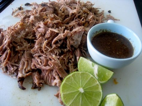 Pioneer Woman's Spicy Pulled Pork-- Seriously easy and seriously good!!-- NW Pioneer Woman Pulled Pork, Crockpot Summer, Lake Meals, Spicy Pulled Pork, Slow Cooked Pulled Pork, Nacho Bar, Pulled Pork Tacos, Pulled Pork Recipes, Pioneer Woman Recipes