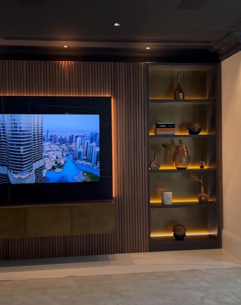 Media Wall Panelling, High Ceiling Living Room Tv Wall, Media Wall Paneling, Media Wall With Panelling, Tv Cabinet Wall Design, Tv Wall Decor Living Room, Sala Cinema, Modern Tv Wall Units, Modern Tv Wall