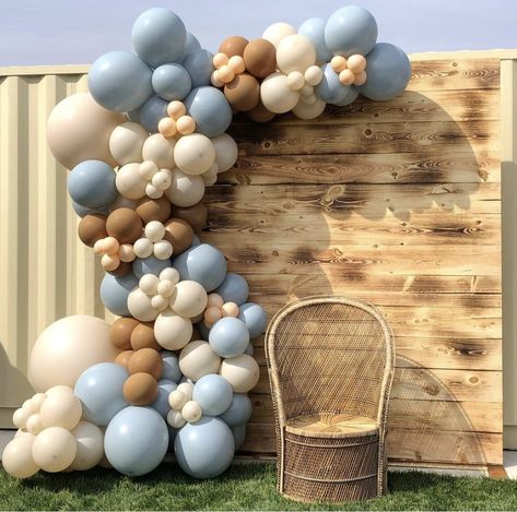 Baby Shower Ideas Neutral Colors, Cowboy Baby Shower Theme, Golden Balloons, Teddy Bear Baby Shower Theme, Baby Boy Balloons, Bautizo Ideas, Ideas Bautizo, Baby Shower Themes Neutral, Green Balloons