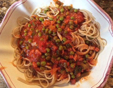 Since we have been on the topic of peas (last post), I have one more recipe for peas and pasta that I simply must share. I promise, after this one, I’ll stop with the peas. My mother ripped this re… Spaghetti And Peas, Spaghetti With Peas, Peas And Pasta, Salt Pork, Best Movers, Grain Free Granola, Vodka Sauce, Times Magazine, Bread Appetizers