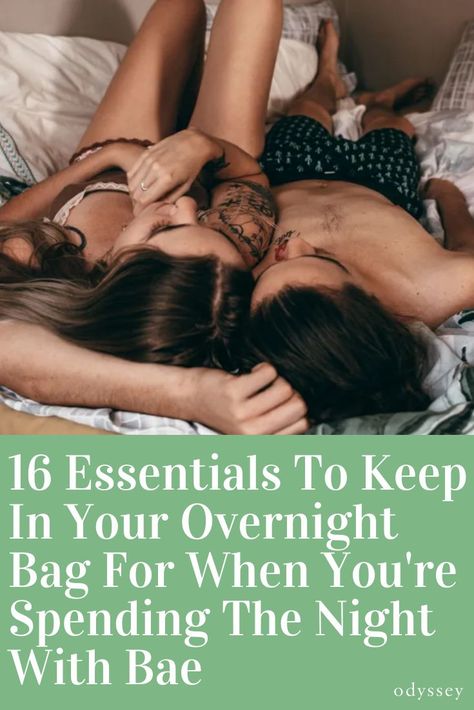 Boyfriend House Bag, Spend The Night With Boyfriend Bag List, What To Keep At Your Boyfriends House, Over Night Bags For Women, What To Pack In An Overnight Bag, Boyfriends House Essentials, Stay The Night Bag, Spending The Night With Boyfriend, Overnight With Boyfriend