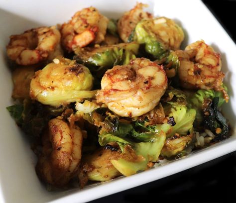 Brussel Sprout And Shrimp Recipes, Shrimp With Brussel Sprouts, Brussel Sprouts And Shrimp, Shrimp Brussel Sprout Recipes, Shrimp And Brussel Sprout Recipe, Maple Shrimp, Shrimp Brussel Sprouts, Shrimp And Brussel Sprouts, Maple Sauce