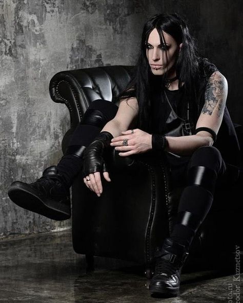 Goth Guys With Long Hair, Goth Male, Metalhead Guy, Goth Guy, Different Types Of Sneakers, Health Goth, Goth Guys, Gothic Men, Goth Model