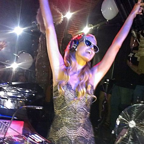 PARIS Hilton was in Marbella performing a live DJ set at the legendary Olivia Valere Discotheque in Marbella on Monday August 18th 2014. https://www.youtube.com/watch?v=ibpRpaa4EA8 Paris Hilton Dj, Paris Hilton Aesthetic, Dj Set, Teen Movies, Music Aesthetic, Paris Hilton, Spotify Playlist, House Music, Party Girls