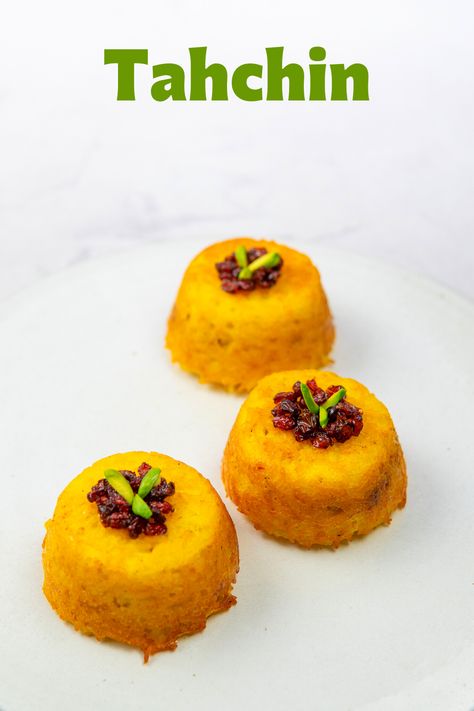 3 mini saffron rice cake with barberries and pistachios on top of them on a plate. Persian Party Food, Persian Wedding Food, Persian Finger Food, Persian Appetizers, Indian Finger Food, Future Restaurant, Iranian Dishes, 18th Party, Survivor Party