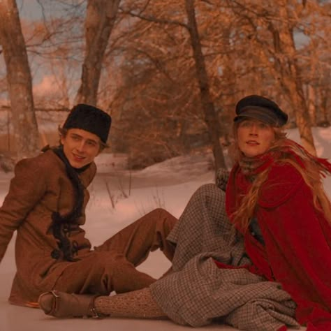 Little Women Fall Aesthetic, Little Women Winter Aesthetic, Little Woman Christmas, Jo Little Women Aesthetic, Little Women Photoshoot, Little Women 2019 Aesthetic, Greta Gerwig Aesthetic, Little Woman Aesthetic, Little Women Christmas Aesthetic