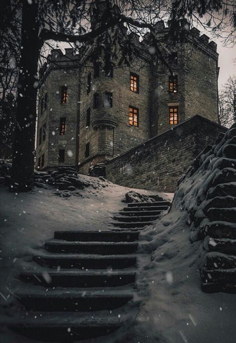 Old Castle, Castle Aesthetic, Tallinn Estonia, Beautiful Castles, Fantasy Aesthetic, Tallinn, On The Ground, Pretty Places, Fantasy Landscape