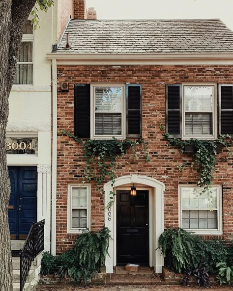 Dc Rowhouse, Urban Houses, Georgetown Dc, Brick Face, Townhouse Exterior, Cute Houses, Town Houses, Mix Use Building, Red Brick House