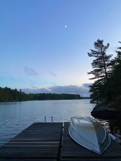 Ontario Cottage Aesthetic, Teen Vacation, Michigan Lake House, Ontario Cottages, Switzerland Vacation, Cabin Aesthetic, Cottage Lake, Lake Time, Cottage Aesthetic