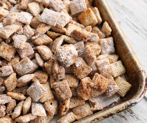 Churro Puppy Chow, Puppy Chow Chex Mix, Puppy Chow Chex, Chex Muddy Buddies Recipe, Chex Mix Recipes Sweet, Puppy Chow Chex Mix Recipe, Chex Mix Recipe, Chex Mix Puppy Chow, Lemon Icebox Pie