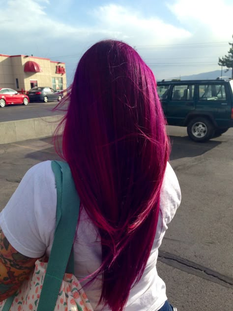 Pravana by liz @seasonssalon Magenta Hair Colors, Magenta Hair, Wine Hair, Red Hair Inspo, Hair Streaks, Dyed Hair Inspiration, Trendy Hairstyle, Pinterest Hair, Pretty Hair Color