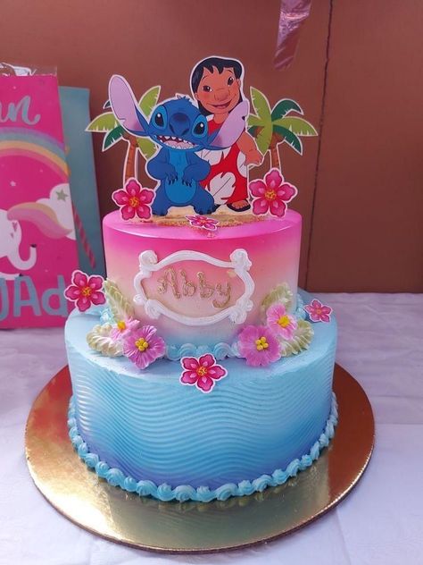 Stitch Birthday Cake 2 Tier, Lili And Stitch Cake, Lilo And Stitch Birthday Cake Ideas, Pastel Lilo Y Stitch, Bolos Do Stitch, Stitch Cake Ideas, Stitch Cake Design, Stitch And Angel Cake, Lilo And Stitch Birthday Cake