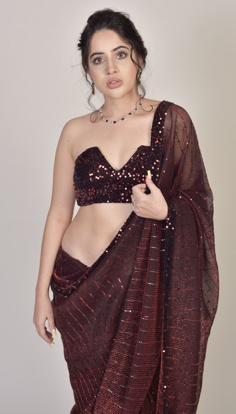 Urfi Javed, Saree Wearing Styles, Saree Wearing, Fashion Heels, India Beauty, Beauty Women, Krishna, Saree, India