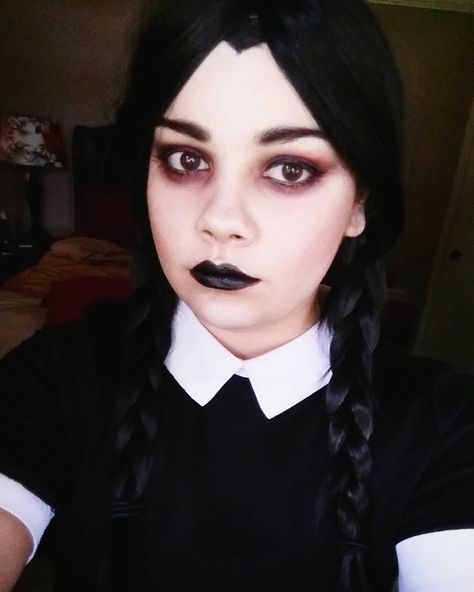 Wednesday Addams makeup test! Look inspired by @madeyewlook #wednesdayaddams #makeup #goth #addamsfamily #halloween #halloweencostume #halloweenmakeup #dark #gothicmakeup #gothmakeup #scary #cosplay #cosplayer #cosplaygirl Wednesday Addams Make-up, Halloween Zombie Makeup, Wednesday Addams Makeup, Girl Halloween Makeup, Unique Halloween Makeup, Maquillage Halloween Simple, Mermaid Makeup Halloween, Zombie Halloween Makeup, Halloween Make-up Looks