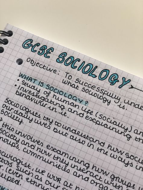 Pretty studys notes that are on GCSE Sociology. Currently relearning all of the content so any study tips welcomed! Sociology Notes Aesthetic, Alevel Motivation, Sociology Aesthetic, Grade Motivation, Sociology Revision, Gcse Sociology, Notes Ideas Study, Sociology Notes, Sociology Theory