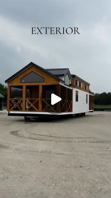 Inside Tiny Houses Interiors, Large Shed House, Tiny Cabin Living, Small Modular Homes, Inside Tiny Houses, Airstream Interstate, Tiny House Rentals, Granny Pod, Homes Ideas