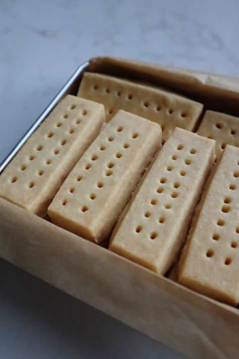 A Simple Butter Shortbread | Scottish-style – Buttermilk Pantry Shortbread Scottish, Walkers Shortbread Cookies, Shortbread Recipe Easy, Scottish Shortbread Cookies, Butter Shortbread Cookies, Homemade Shortbread, Butter Shortbread, Walkers Shortbread, Scottish Style