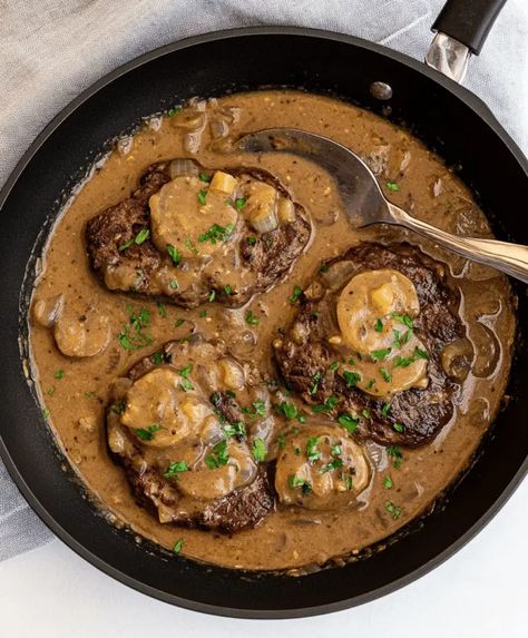 Onion Gravy Smothered Steak Recipe Smothered Beef Steak, Smothered Cube Steak Oven, Steak And Gravy Recipe Oven, Smothered Steak Recipes, Baked Sirloin Steak, Smothered Steak And Gravy, Steak Gravy Recipe, Oven Baked Steak, Sirloin Tip Steak