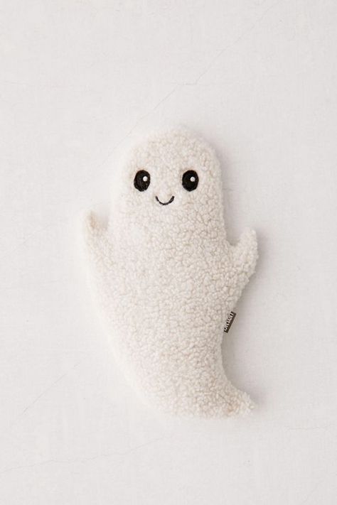 Huggable Ghost Cooling And Heating Pad | Urban Outfitters Winter Gadgets, Heated Slippers, Small People, Cute Scarfs, Star Show, Merry Christmas To You, Heating Pad, Wellness Products, Loose Leaf Tea