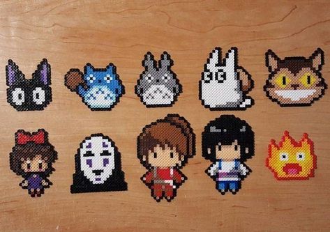 Kiki's Delivery Service Perler Beads, Howls Moving Castle Party Ideas, Howls Moving Castle Perler Bead, Howls Moving Castle Pixel Art, Perler Characters, Kikis Delivery Service, Perler Bead Designs, Perler Beads Ideas, Hamma Beads Ideas