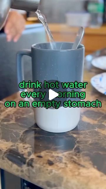 Share Health Natural on Instagram: "Follow @share.healthnatural for more content like this!

Drink hot water every morning on an empty stomach!#healthylifestyle" Drinking Hot Water Benefits, Metabolism Booster Drink, Stomach Health, Boost Metabolism Drink, Green Smoothie Diet, Chocolate Banana Smoothie, Water Detox, Metabolism Boosting Foods, Drinking Hot Water