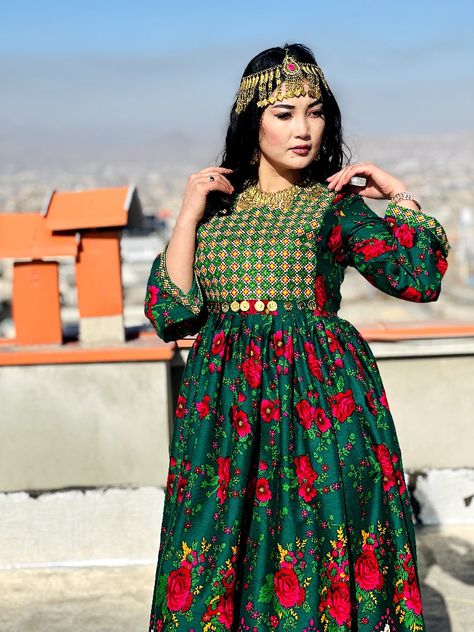 Hazaragi Clothes, Eid Qorban, Hazaragi Dresses, Afghan Wedding Dress, Eid Look, Afghani Clothes, Afghan Wedding, Fashion Show Dresses, Persian Poetry