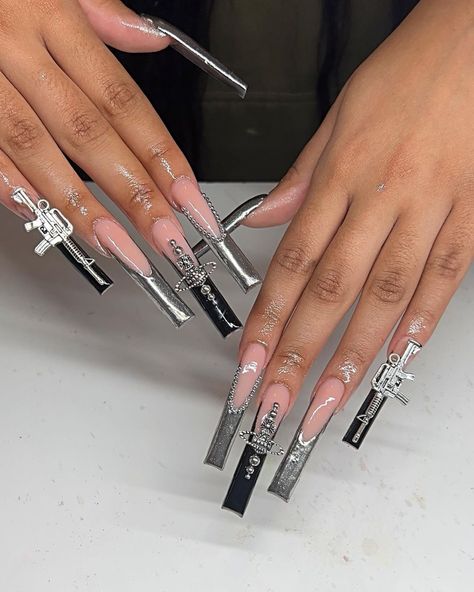 Burberry Nails, Acrylic Nail Designs Classy, Grey Acrylic Nails, Nail Pics, Long Square Nails, Glitter Nails Acrylic, Tapered Square Nails, Acrylic Nail Set, Punk Nails